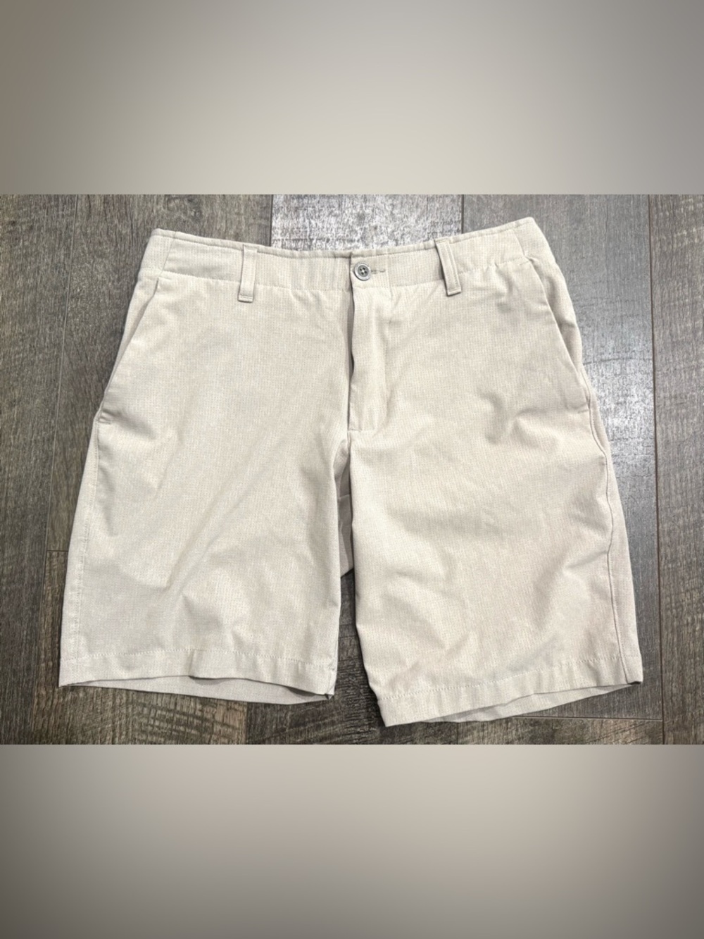 Men’s Under Armour Golf Drive Shorts 9” inseam size 32